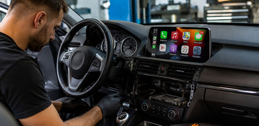 Peut-on transformer un autoradio classique en Apple CarPlay ?