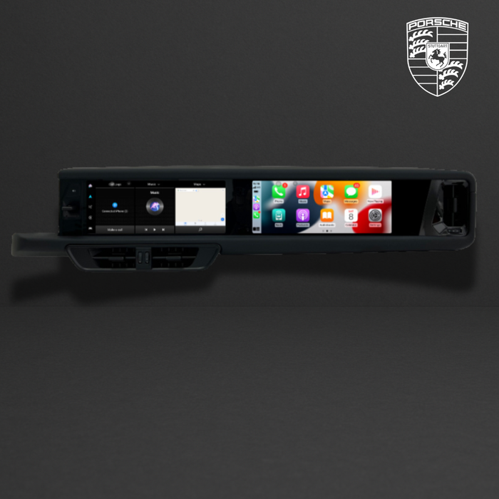 Panneau d’instrumentation noir avec écran tactile intégré montrant Apple CarPlay et apps, logo Porsche en haut à droite.
